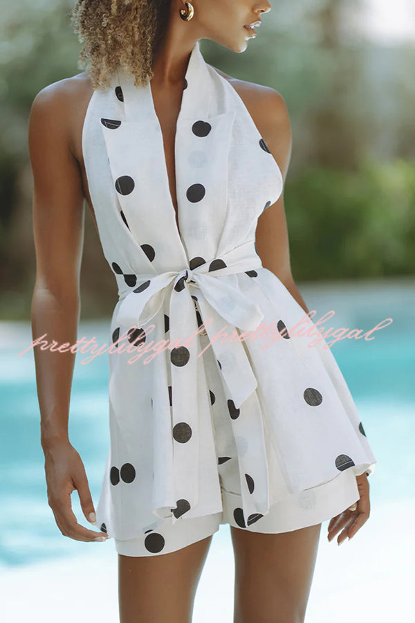 Conjunto Gabby – Colete Halter com Poá e Cinto de Anel Metálico com Shorts Soltos - Priya
